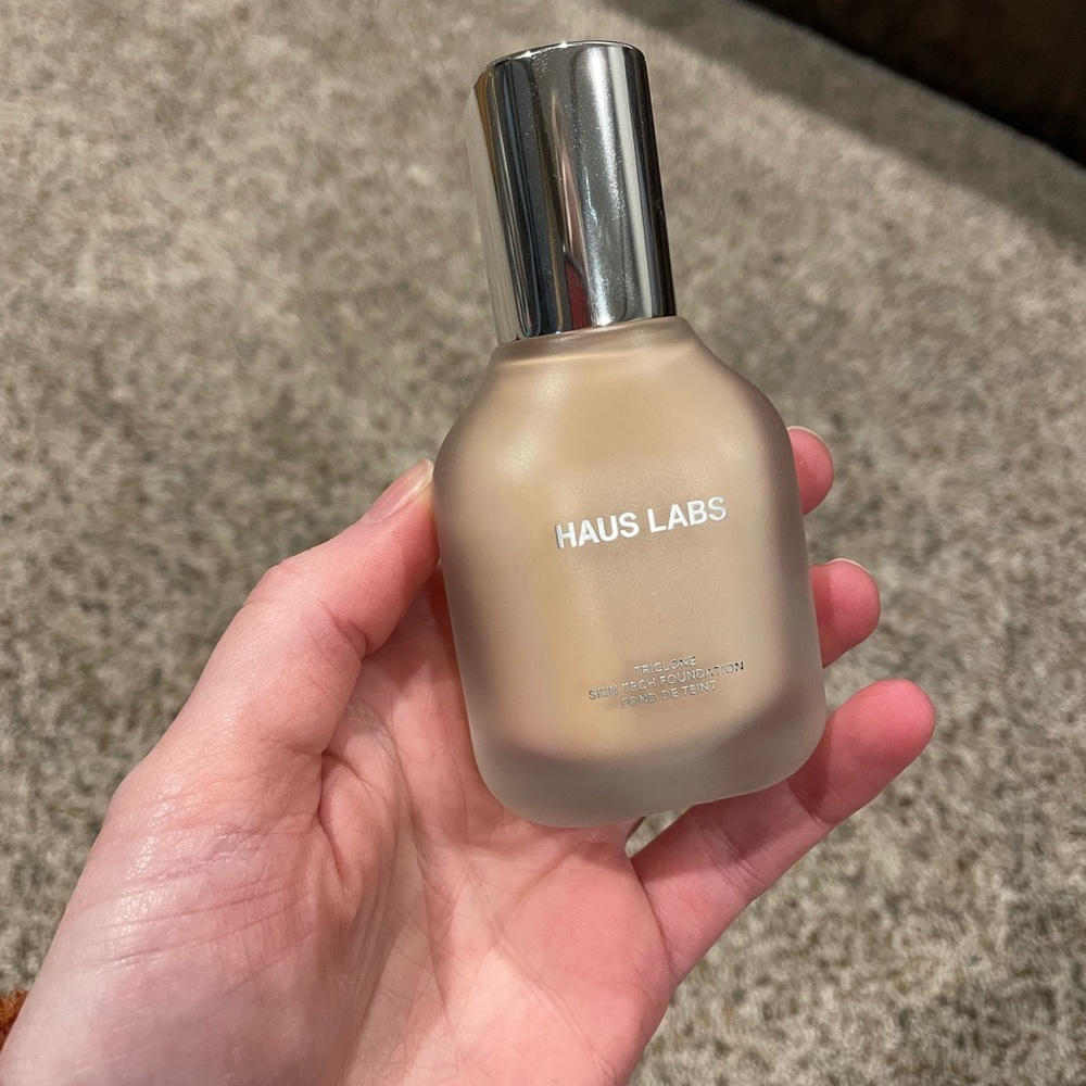 Haus Labs Foundation Light Warm 130